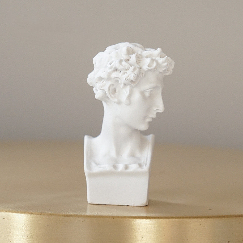 Mini Plaster & Resin Statue – Decorative Sketch Art Sculpture