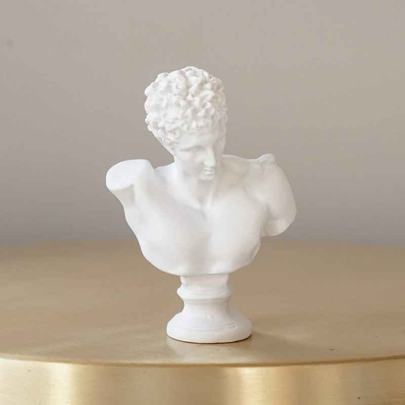 Mini Plaster & Resin Statue – Decorative Sketch Art Sculpture