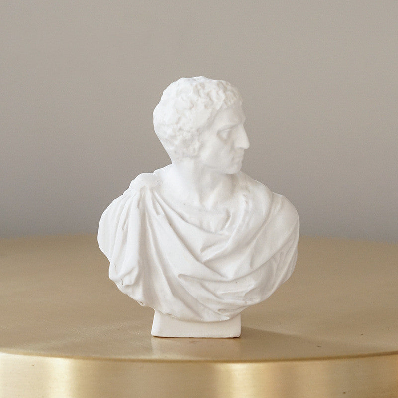 Mini Plaster & Resin Statue – Decorative Sketch Art Sculpture